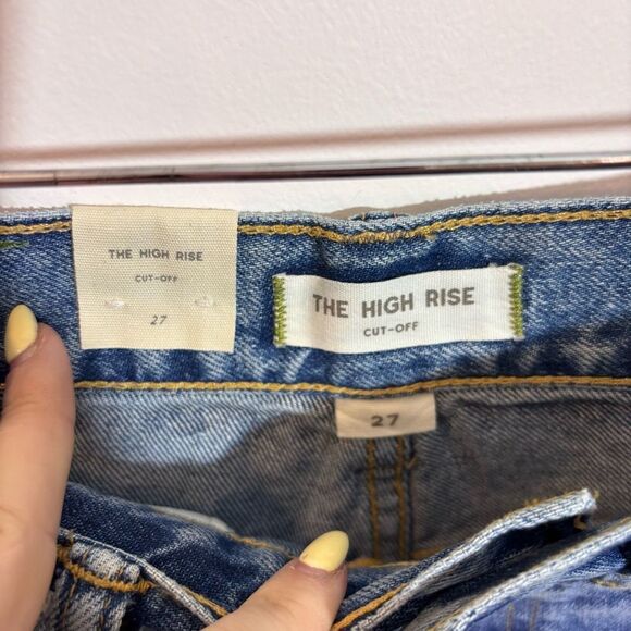 AE77  American Eagle The High Rise Cuff-OFF Medium Wash 27 Jean Shorts NEW - Picture 7 of 13